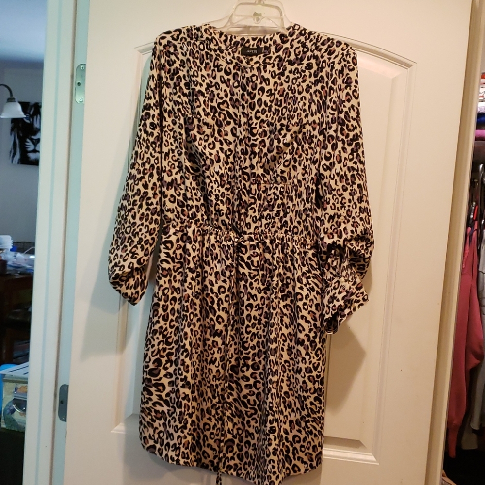 Cute cheetah midi dress